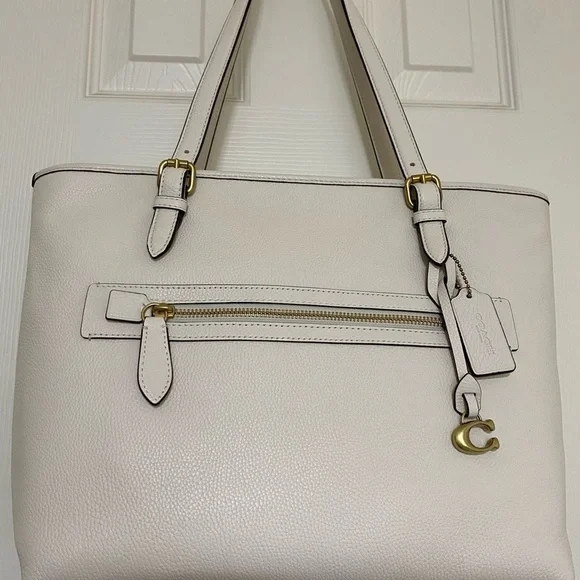 $325 NEW! COACH Luxe Pebbled Leather Medium Taylor Tote in Chalk